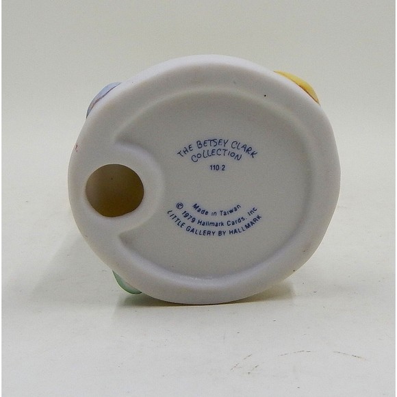 Betsey Clark Collection Little Gallery by Hallmark Boy Praying 1979 - Picture 6 of 6